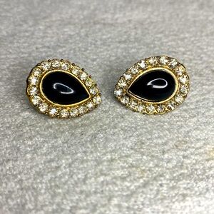Vintage Gold Tone Teardrop Cabochon Rhinestones Pierced Earrings